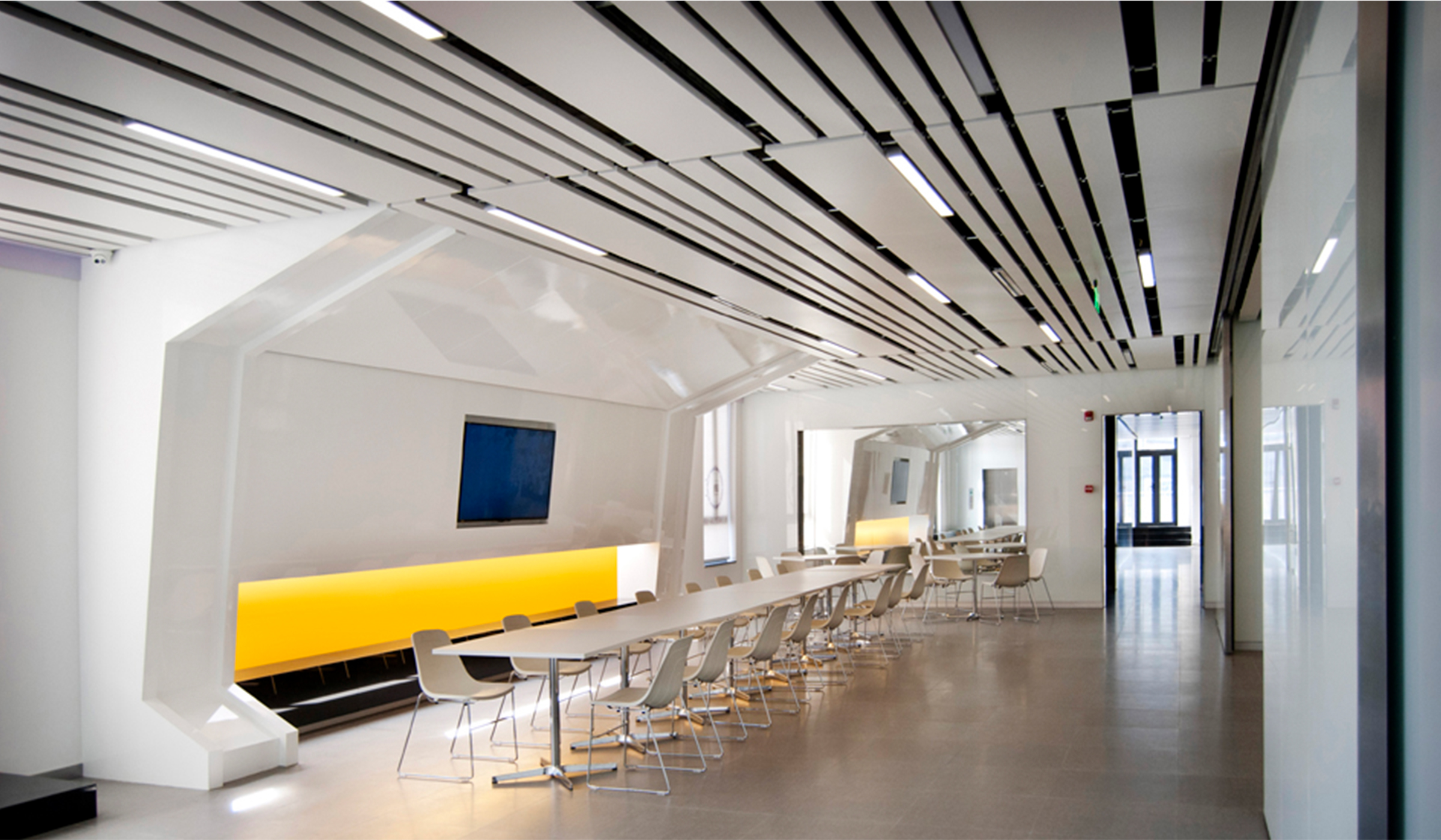 Rainbow Fish Lingang Office